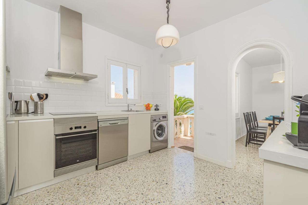 Villa Torre Vea Punta Prima  Eksteriør billede